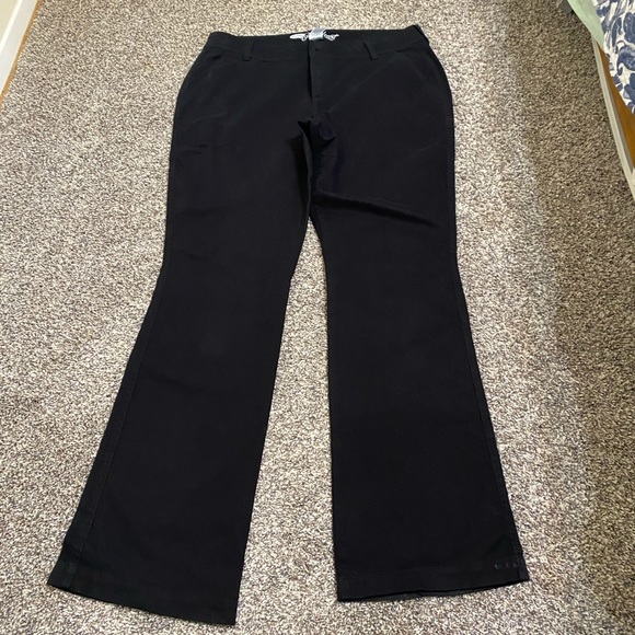 Old navy women’s black jeans size 14 - Picture 1 of 3